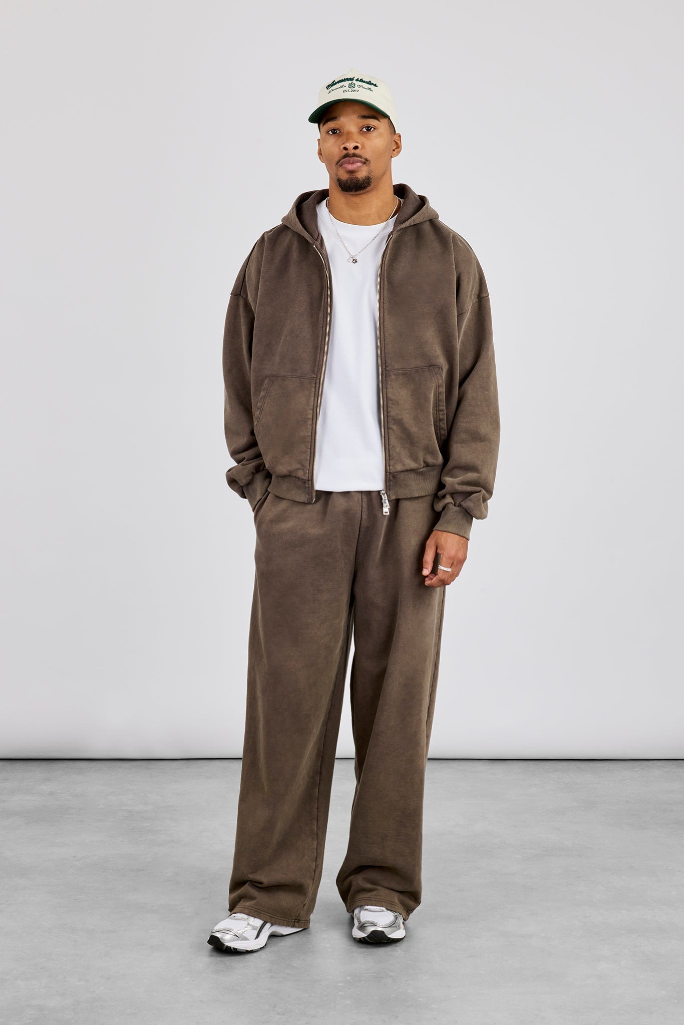 Washed Zip Through Hoodie & Baggy Jogger - Brown